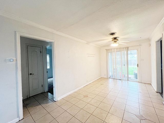 1915 W Harding Way, Stockton, CA 95203