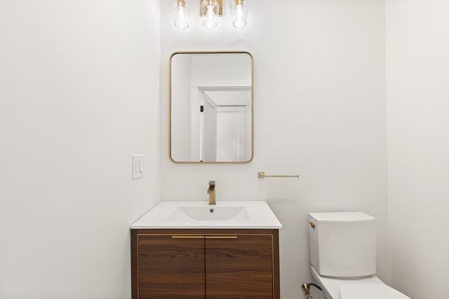 94 Lexington St, Watertown, MA 02472