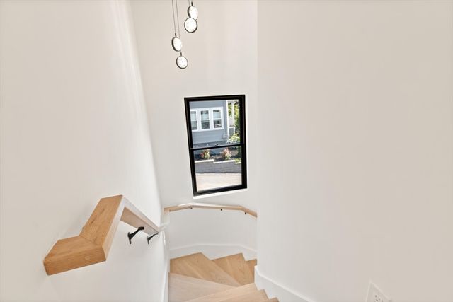 94 Lexington St, Watertown, MA 02472