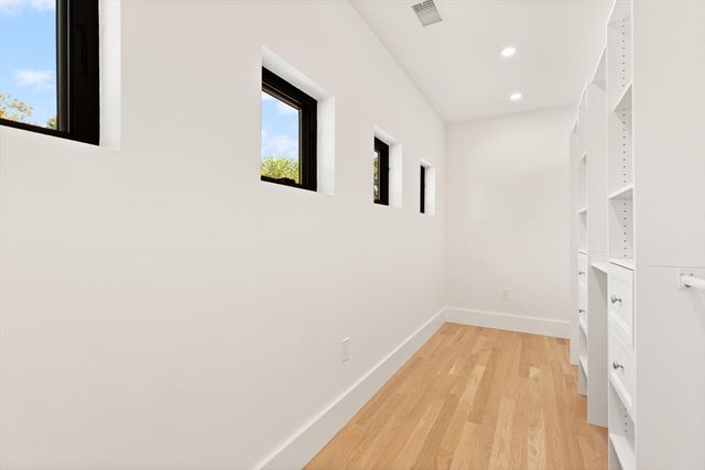 94 Lexington St, Watertown, MA 02472