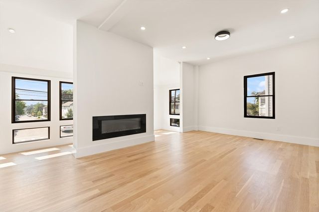 94 Lexington St, Watertown, MA 02472