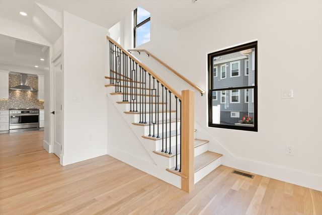 94 Lexington St, Watertown, MA 02472