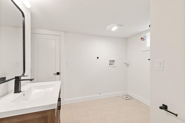 94 Lexington St, Watertown, MA 02472