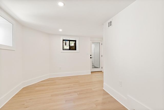 94 Lexington St, Watertown, MA 02472