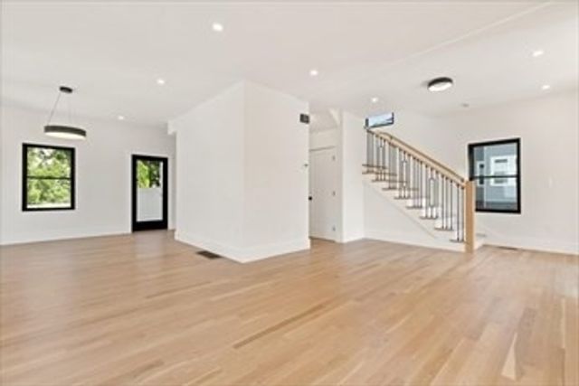 94 Lexington St, Watertown, MA 02472