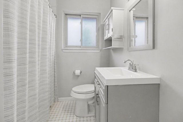 24337 Pennie Street, Dearborn Heights City, MI 48125