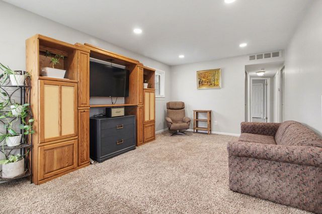 24337 Pennie Street, Dearborn Heights City, MI 48125