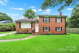 5300 Grafton Drive, Charlotte, NC 28215