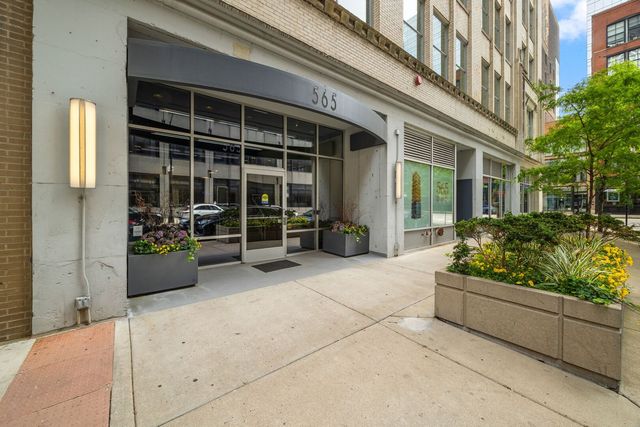 565 W Quincy Street 904, Chicago, IL 60661