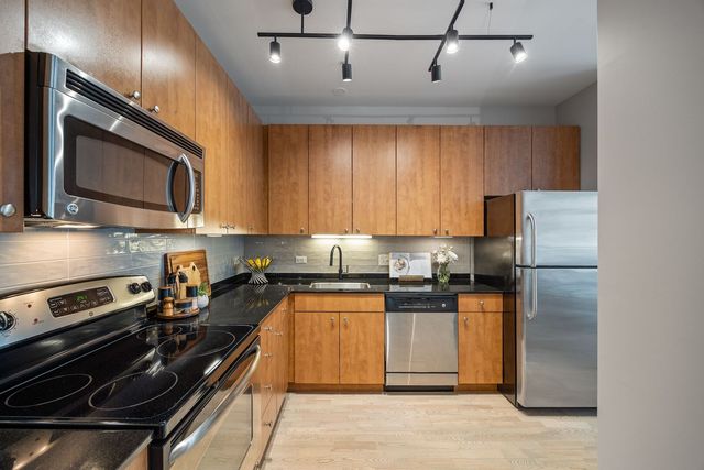 565 W Quincy Street 904, Chicago, IL 60661