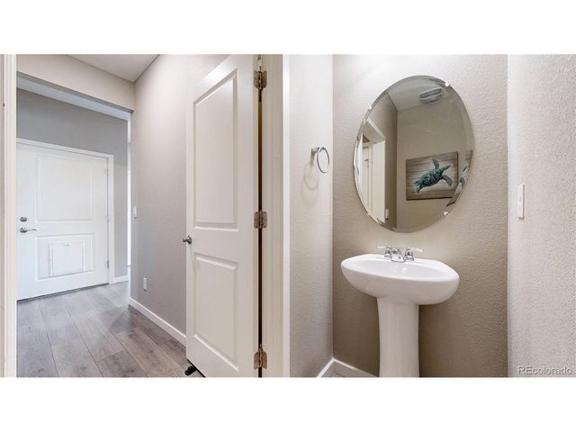 1562 Sun River Rd, Berthoud, CO 80513