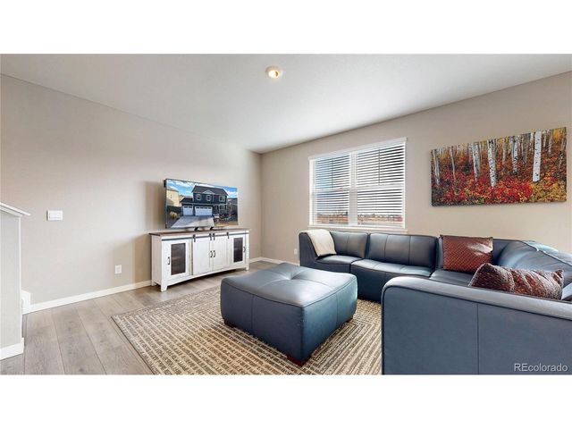 1562 Sun River Rd, Berthoud, CO 80513