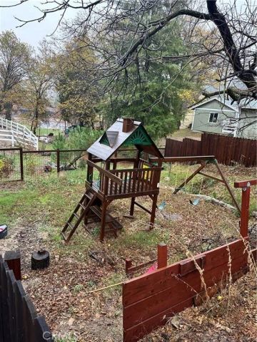 324 Forest, Crestline, CA 92325