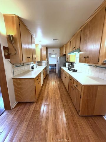 108 Barret, Riverside, CA 92507