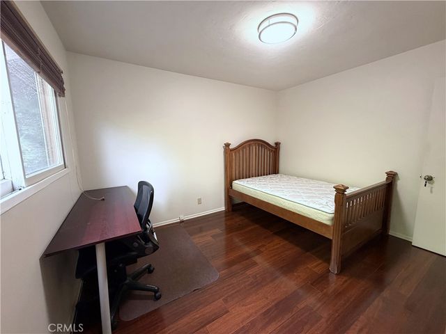 108 Barret, Riverside, CA 92507