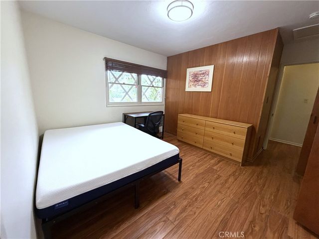 108 Barret, Riverside, CA 92507