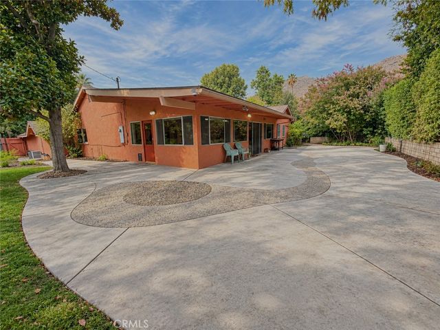 108 Barret, Riverside, CA 92507
