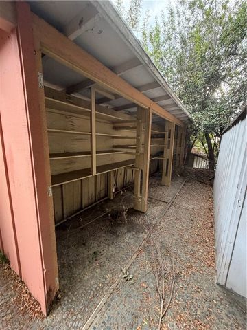 108 Barret, Riverside, CA 92507