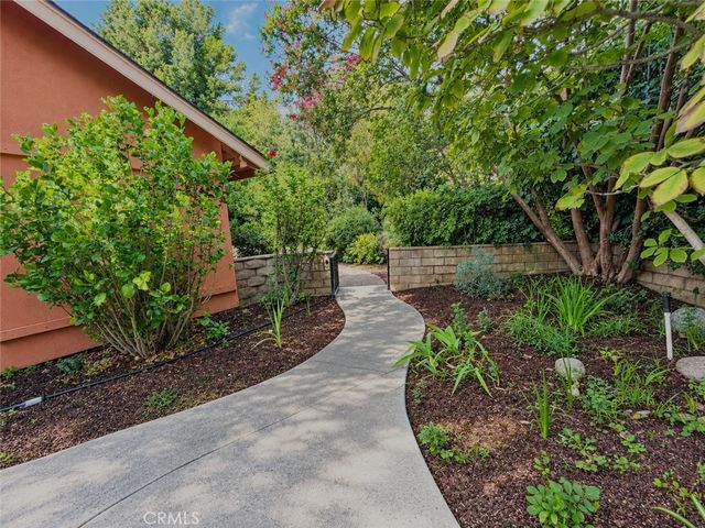 108 Barret, Riverside, CA 92507