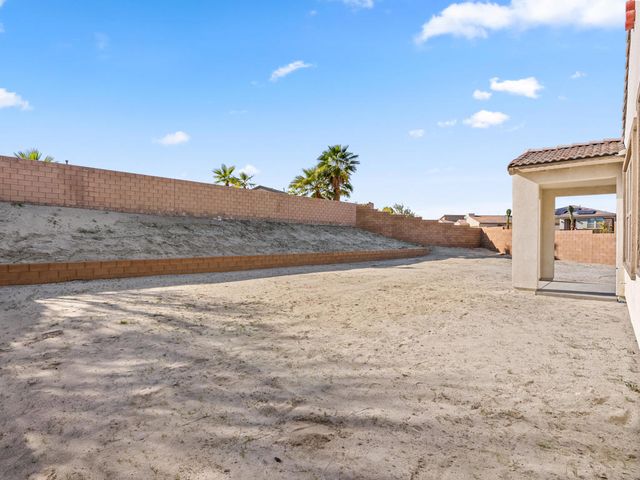 73745 Henri Drive, Palm Desert, CA 92211