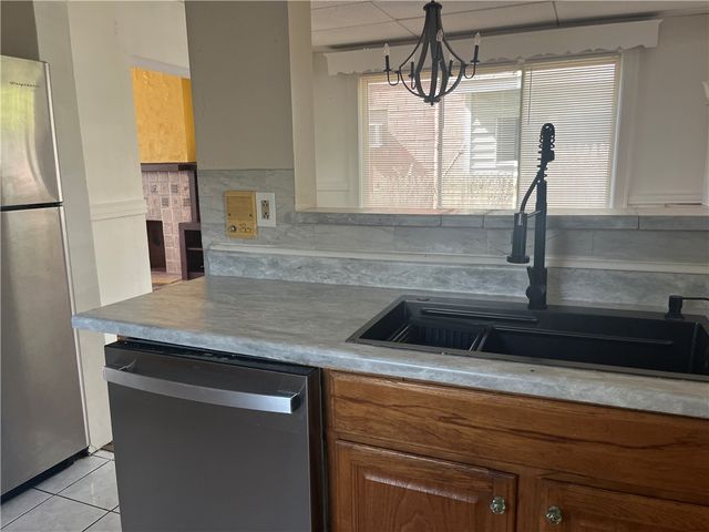 729 Ohio Ave, Glassport, PA 15045