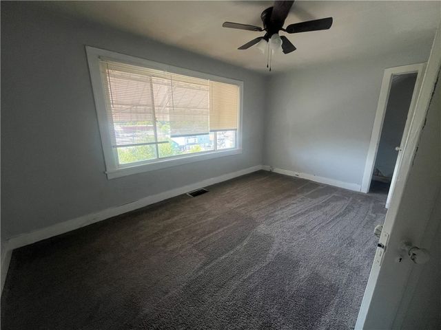 729 Ohio Ave, Glassport, PA 15045