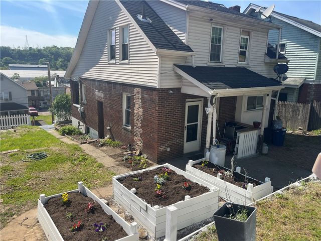 729 Ohio Ave, Glassport, PA 15045