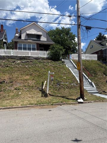 729 Ohio Ave, Glassport, PA 15045