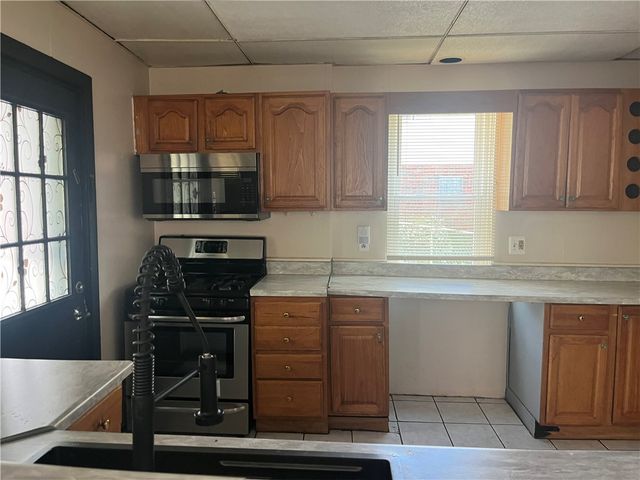 729 Ohio Ave, Glassport, PA 15045