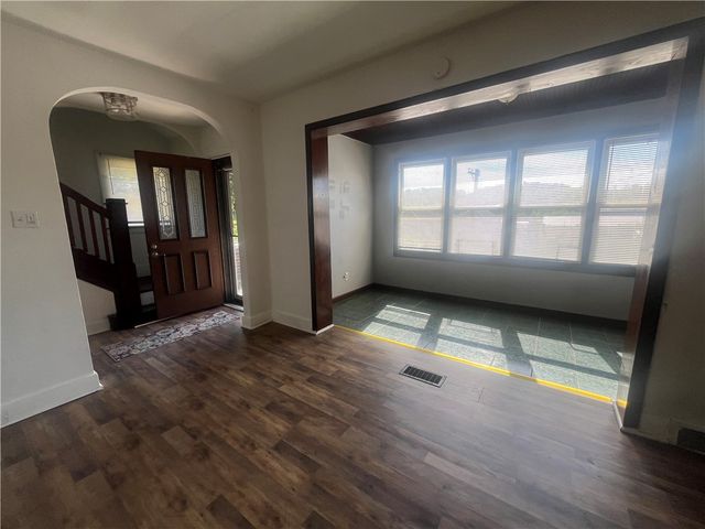 729 Ohio Ave, Glassport, PA 15045