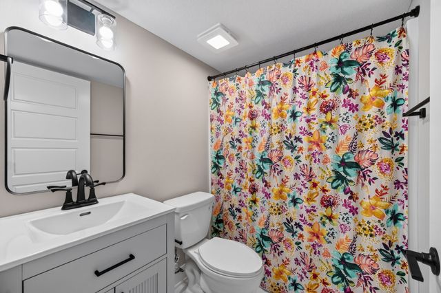 2116 23rd Street, Des Moines, IA 50310