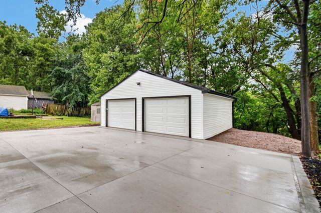 2116 23rd Street, Des Moines, IA 50310