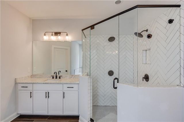 6444 Point Twenty Two, Gainesville, GA 30506