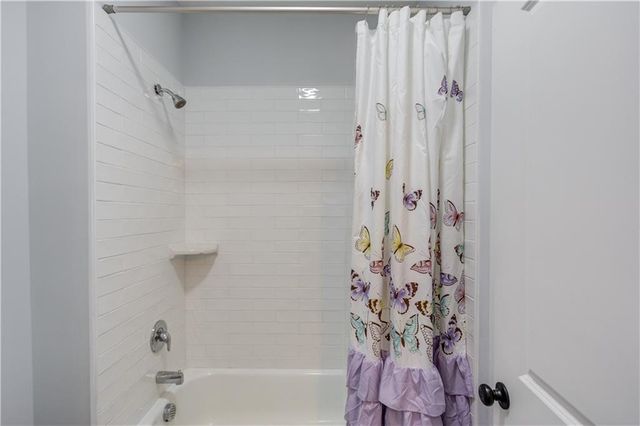 6444 Point Twenty Two, Gainesville, GA 30506