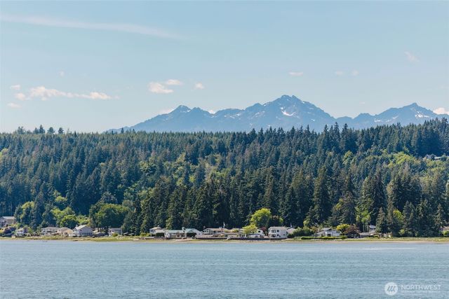 18631 E State Route 106, Belfair, WA 98528