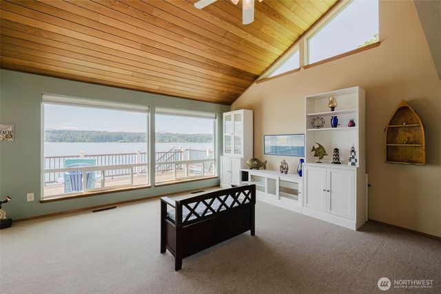 18631 E State Route 106, Belfair, WA 98528