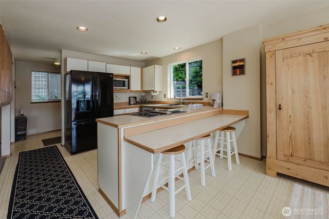 18631 E State Route 106, Belfair, WA 98528