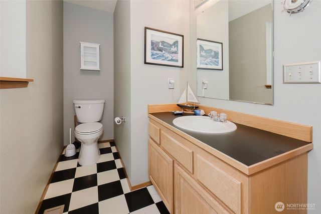 18631 E State Route 106, Belfair, WA 98528