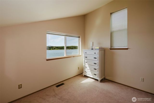18631 E State Route 106, Belfair, WA 98528