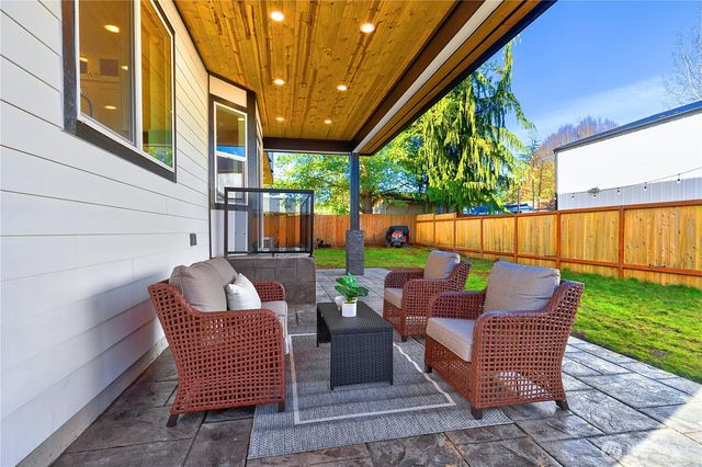 12500 45th Drive NE, Marysville, WA 98271