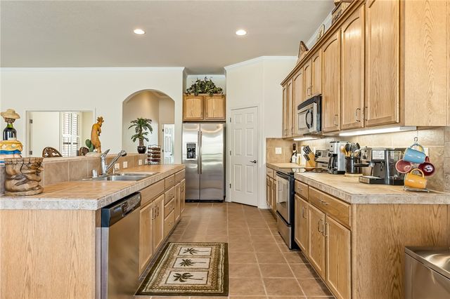 910 Talon Pointe Drive, Bullhead City, AZ 86429