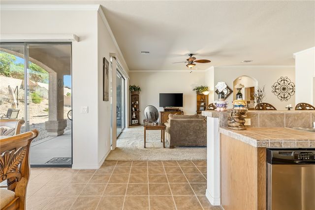 910 Talon Pointe Drive, Bullhead City, AZ 86429