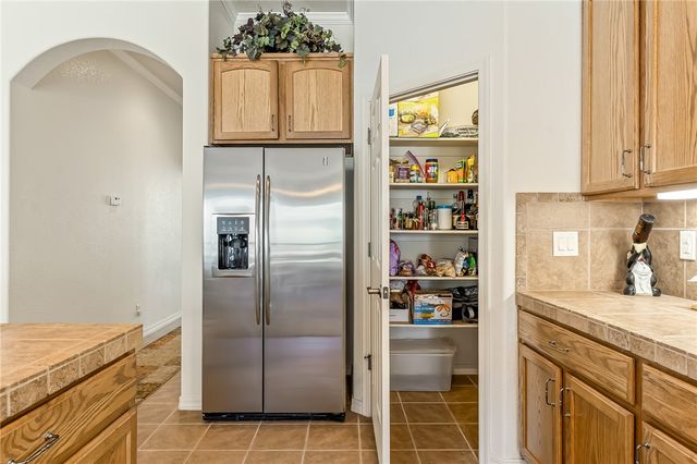 910 Talon Pointe Drive, Bullhead City, AZ 86429