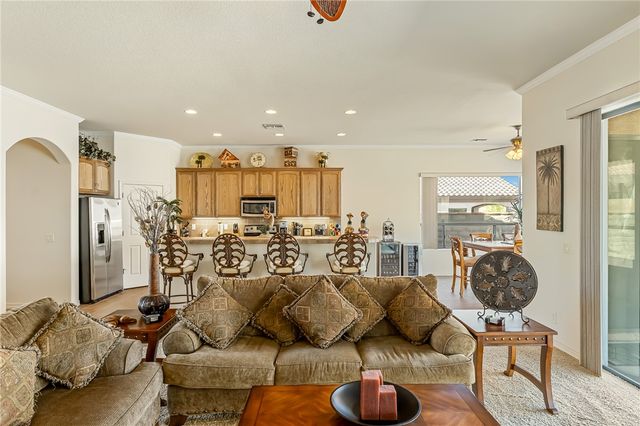 910 Talon Pointe Drive, Bullhead City, AZ 86429