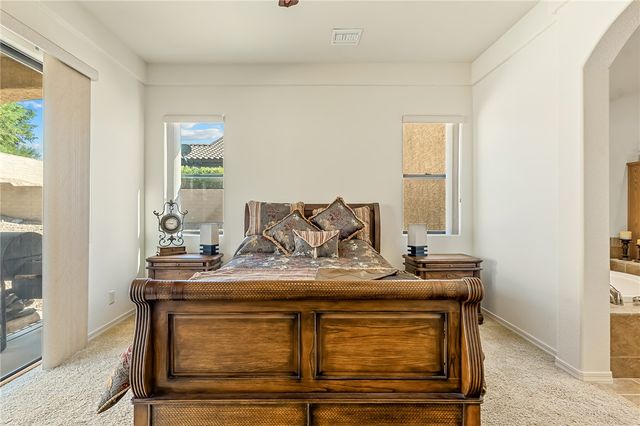 910 Talon Pointe Drive, Bullhead City, AZ 86429