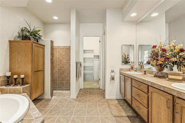 910 Talon Pointe Drive, Bullhead City, AZ 86429