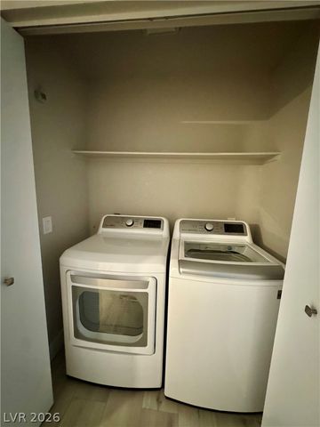 1400 Oak Rock Drive 201, Las Vegas, NV 89128