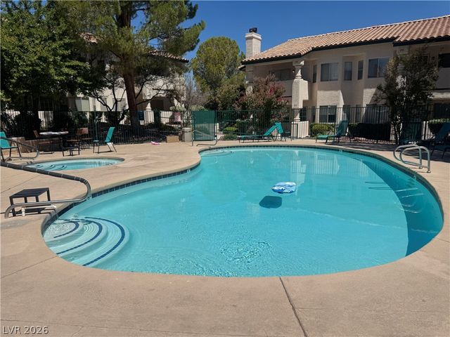 1400 Oak Rock Drive 201, Las Vegas, NV 89128