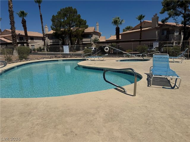 1400 Oak Rock Drive 201, Las Vegas, NV 89128
