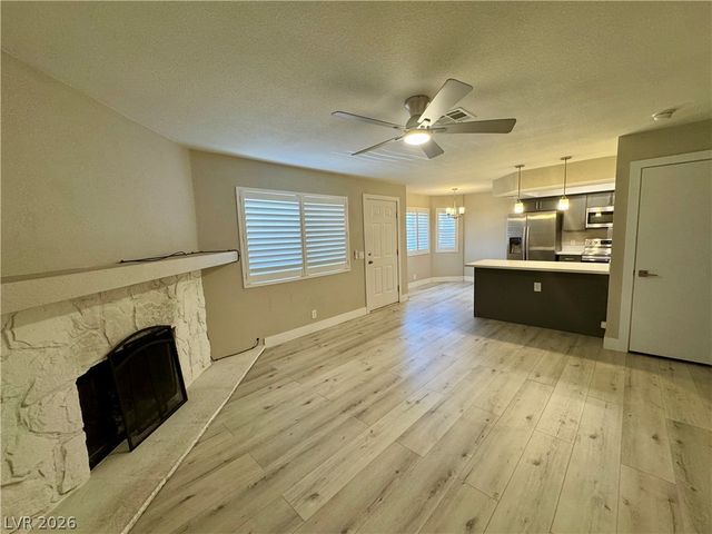 1400 Oak Rock Drive 201, Las Vegas, NV 89128